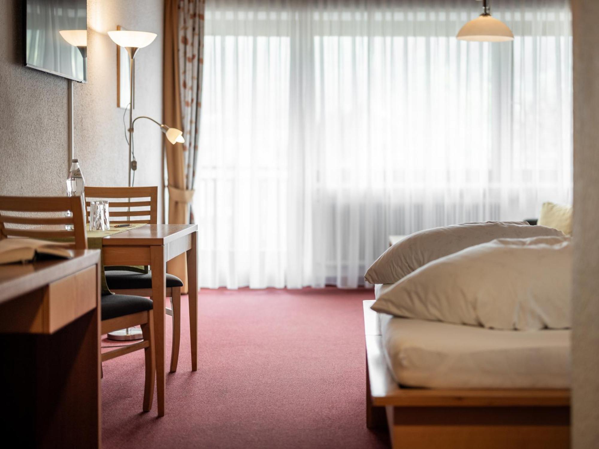מלאו Hotel Engel מראה חיצוני תמונה